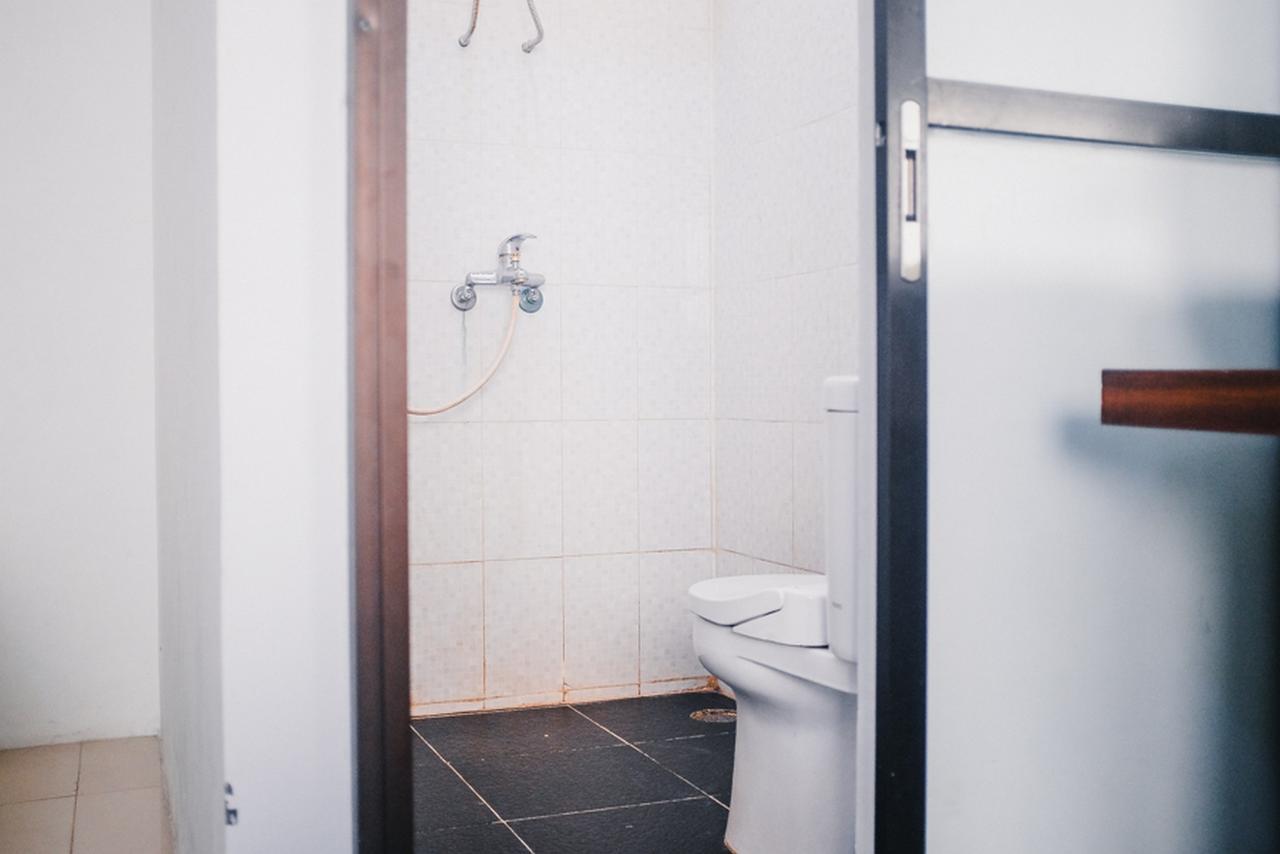 Hotel RedDoorz near Sirkuit Sentul Bogor Exterior foto